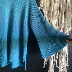 THREE BIRD NEST bell sleeve sweater